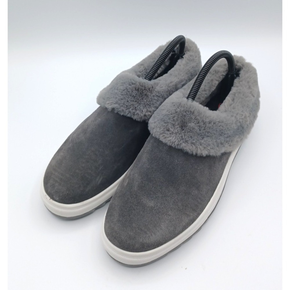 Blondo Suri Gray Suede Slip On Boots Booties Waterproof 9M B3321635 SUPER SOFT!